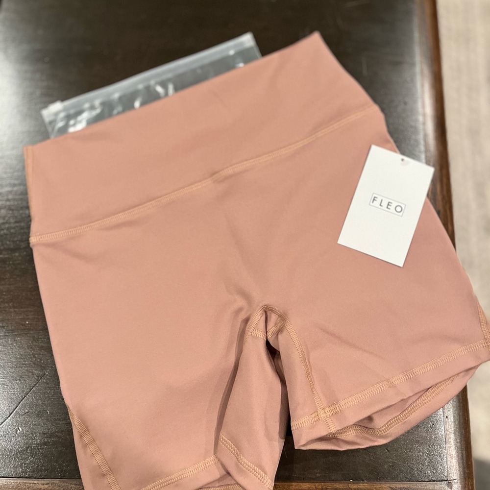 FLEO CHARGE NFS SHORT